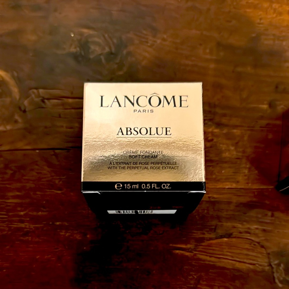 Lancome Absolue with grand rose extracts